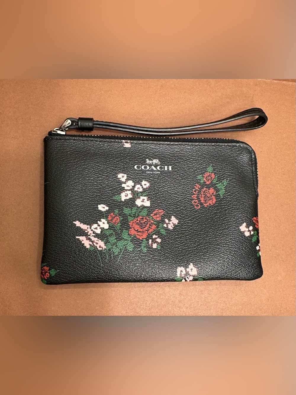 COACH Black Floral Leather Wristlet Pouch Mint